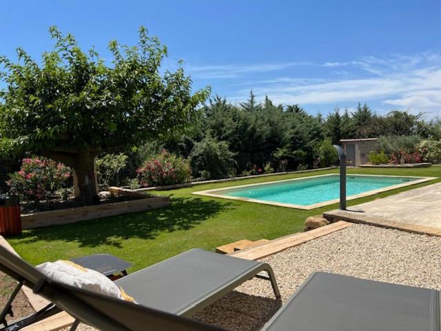 Une Nuit En Luberon Puyvert Eksteriør bilde